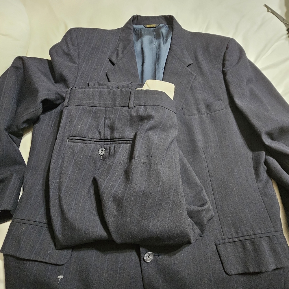 Vintage Givenchy full suit in a roughly xl size